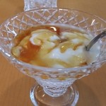 セイロン・イン - デザートはら椰子の蜜のヨーグルト・・・美味しい❢