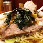 らぁめん 満来 - とにかく肉がすごい！