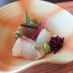 日本料理 旬彩 - お造り！かんぱち、鯛、かつお
            魚はおいしかった！