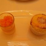 レッジョ・ネレミリア - マスカルポーネのスフレ（右）