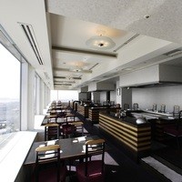 鉄板焼レストラン八景 - 昼の店内