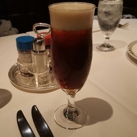 ロウリーズ・ザ・プライムリブ 恵比寿ガーデンプレイス店 - 乾杯～♪ハーフ＆ハーフ