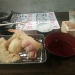 平平平平 - ミニトマトの天ぷら。意外なネタだけど、美味しかった！
