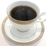 ラトラス - ランチコース 6000円 のコーヒー