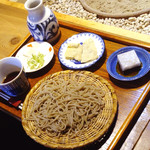 蒜山手打ちそば 叉来 - ザル蕎麦 玄粉