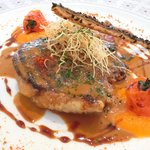 ラトラス - ランチコース 6000円 の鮮魚のポワレ ビスクドオマール 人参のピューレ オレンジレディクション