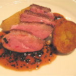 りょうりにん みわ - 鴨胸肉のソテー（付け合わせは筍）