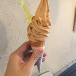 ジェラテリア アクオリーナ - キャラメル（600円）