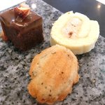 ラトラス - ランチコース 6000円 の小菓子