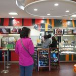 八ケ岳パーキングエリア（下り線） - 店内