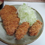 Tonkatsu Miyoshi - ロース&カキフライ定食