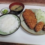 ロース&カキフライ定食