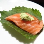 La Phong Sushi House - サーモン