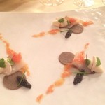 トゥールダルジャン - 鮑とマッシュルームにのせたオシェラトラキャヴィア