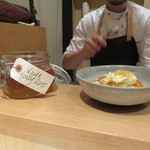 神保町 傳 - 甘味：柿 ラフランス 黒蜜寒天 ノーマの蜂蜜2015年バージョンのアイスがけ ラム・ゼリー1