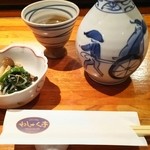 わしょく亭 - 焼酎はお湯割りがオススメです。