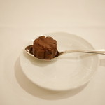 ペレグリーノ - カカオ分１００の％のベネズエラ産の自家製の生チョコレート