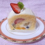 パティスリー かいと - フルーツロール