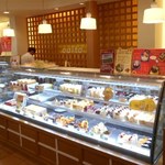 パティスリー かいと - ショーケース