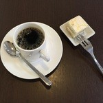 雑貨軽食soya - ランチに珈琲とプチデザートが付いてます。