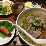 ベトナム家庭料理 QUAN AN TAM 自由が丘店