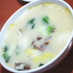 四川食府 - 自家製北京ダック（３，８８０円）のスープ。２０１５年１０月