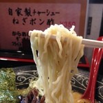 ひげ坊主 - H.27.10.17.昼 麺リフト(黒豚飛魚らぁめん)