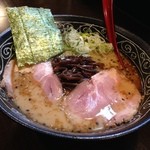 ひげ坊主 - H.27.10.17.昼 黒豚飛魚らぁめん 750円