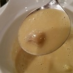 横浜うかい亭 - 栗のスープ リフトアップ。