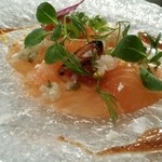 横浜うかい亭 - タスマニアサーモンといちじくのサラダ。