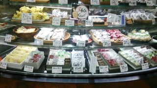 Okashi Dokoro Hanaoka Karuizawa Ten - 胡桃菓子いろいろ