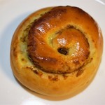 スギノキ - シナモンロール 230円