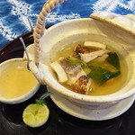 日本料理 開成 亀久田 - お椀：香り絶佳！鯛と海老入りの松茸土瓶蒸し