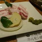 焼肉薩摩ホルモン舗 - 黒豚バラ塩