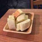 シチリア屋 - シチリア風自家製パン（200円）