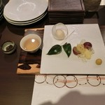 京松蘭はなれ - 自家製ラ・フランスのソルベなどのデザート。