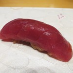 尾崎幸隆 - 北海道噴火湾の本鮪の握り 赤身