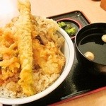 Hakone Soba - 秋天丼　お吸い物　漬物