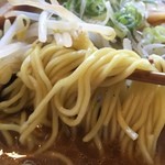 国分寺うまか飯店 - 麺はストレート。