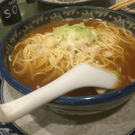 揚子江 - 絶品の光麺