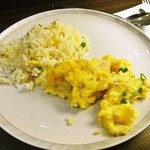 SilverKris Lounge - Fried Rice/Fried Carrt Cake with Egg and Prawn