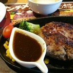 ステーキ＆ハンバーグ専門店　肉の村山 - テキサスステーキとサムライハンバーグセット