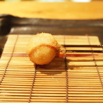 串たなか - 半熟ウズラの卵+ベーコン