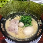 ラーメン神山 - H.27.10.13.夜 濃厚とんこつ醤油らーめん 680円+TP特製味付け玉子 150円