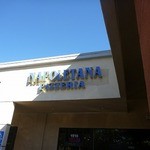 Napoletana Pizzeria - 外観