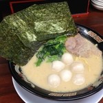 ラーメン神山 - H.27.10.11.昼 濃厚とんこつ醤油ラーメン 680円+TPうずら5個 150円