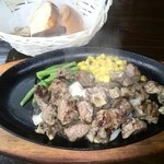 御汎家 Ohana - サイコロステーキ