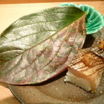 老松 喜多川 - 八寸（鯖の棒寿司、鯨ベーコン、金時草）