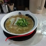 らーめん然屋 - Wスープラーメン 7:3