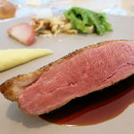 ビストロアム - 鴨のロティ　エリンギ茸をパスタに見立てた鴨もも肉のラグー